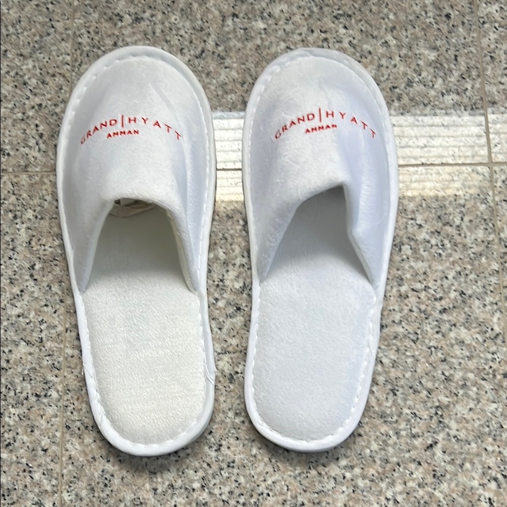 $7 or 2/$10 NWT Grand Hyatt Amman (Jordan) hotel  Slippers size 11&1/4”